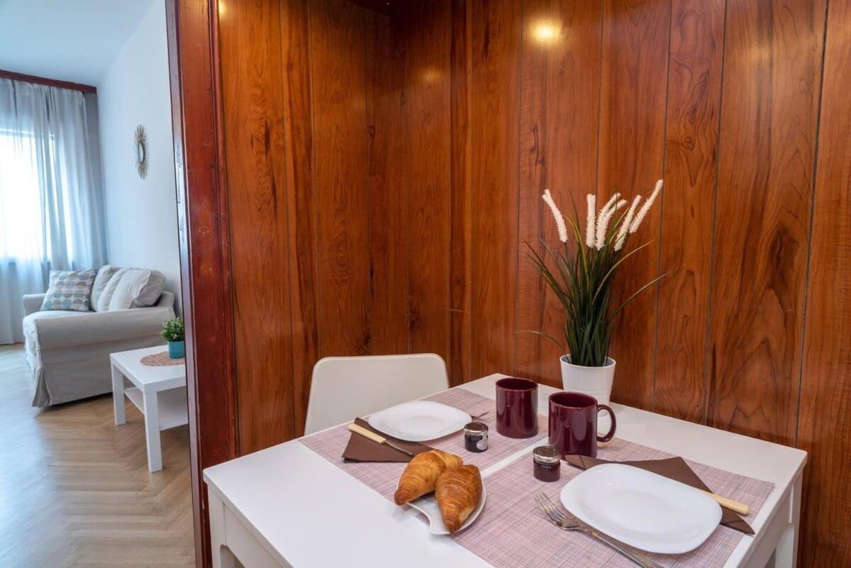 Convenient Apartment In The Heart Of Downtown 布达佩斯 外观 照片